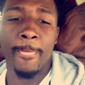 Meet your Posher, Deandre